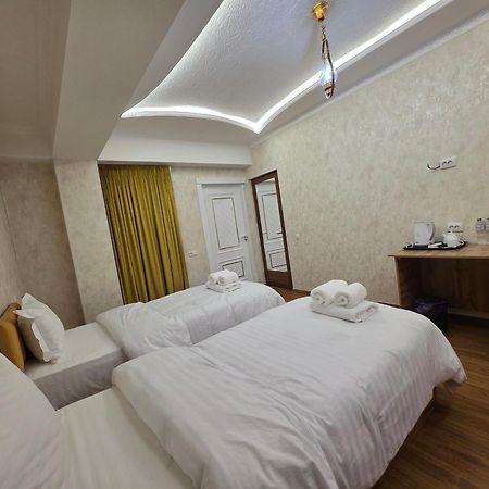 Samarkand Imron Hotel Exterior foto